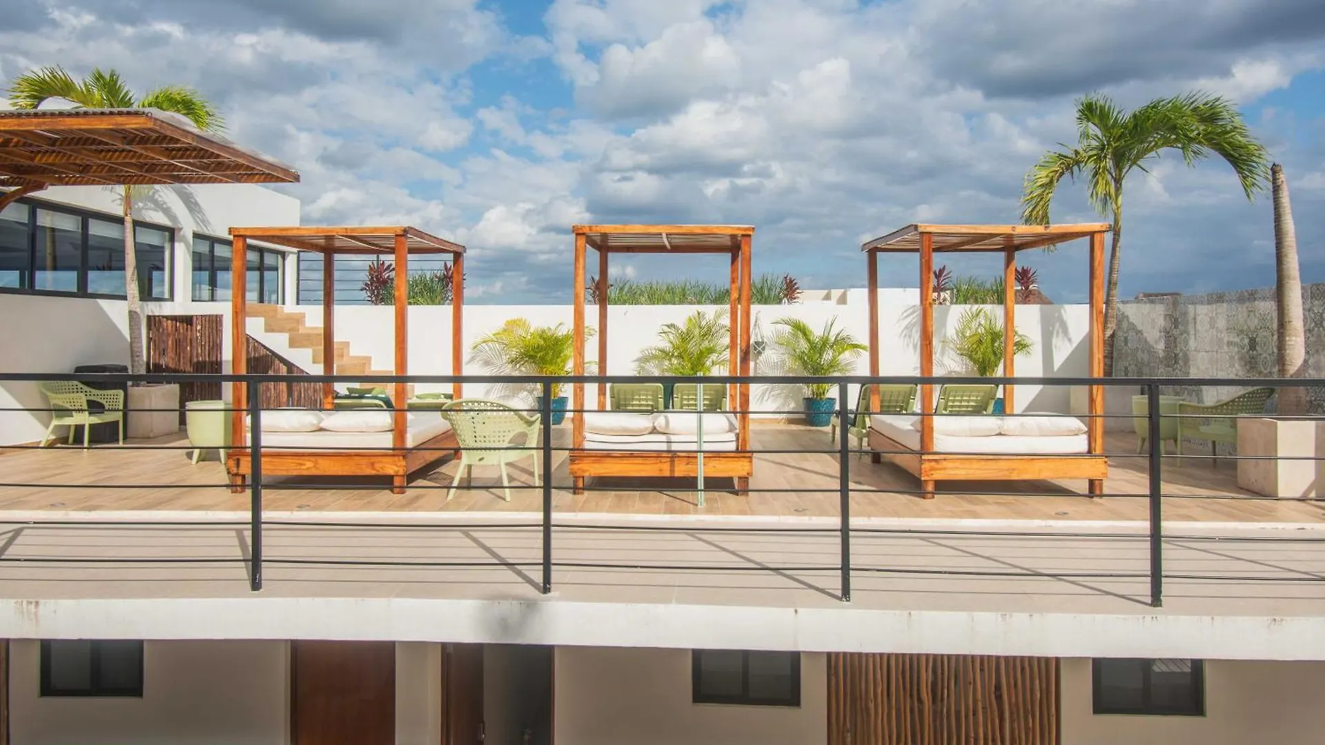 Downtown Penthouse With Private Pool, Rooftop Pool And Gym, Short Distance From Beaches, Restaurants & Nightlife Tulum