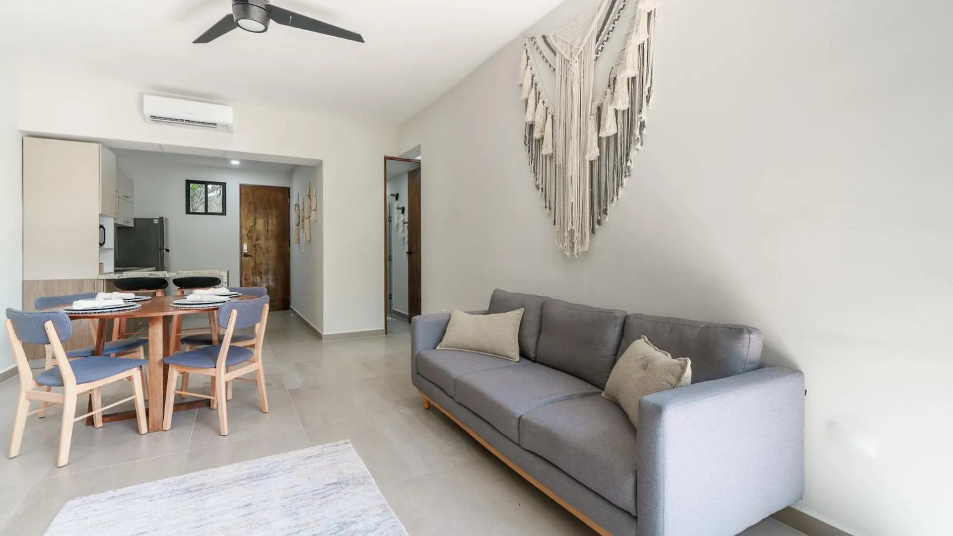 Apartment Downtown Penthouse With Private Pool, Rooftop Pool And Gym, Short Distance From Beaches, Restaurants & Nightlife Tulum